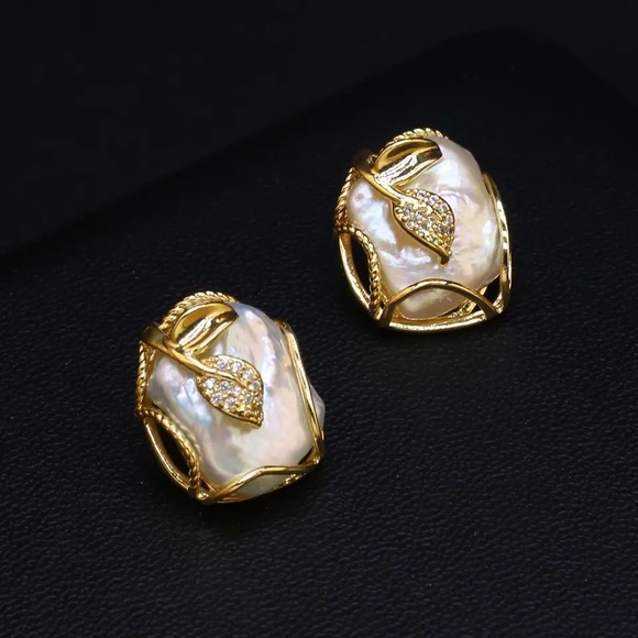 Large Baroque Pearl Earrings - authentic freshwater pearl stud earrings jewelry - Picture 3 of 9